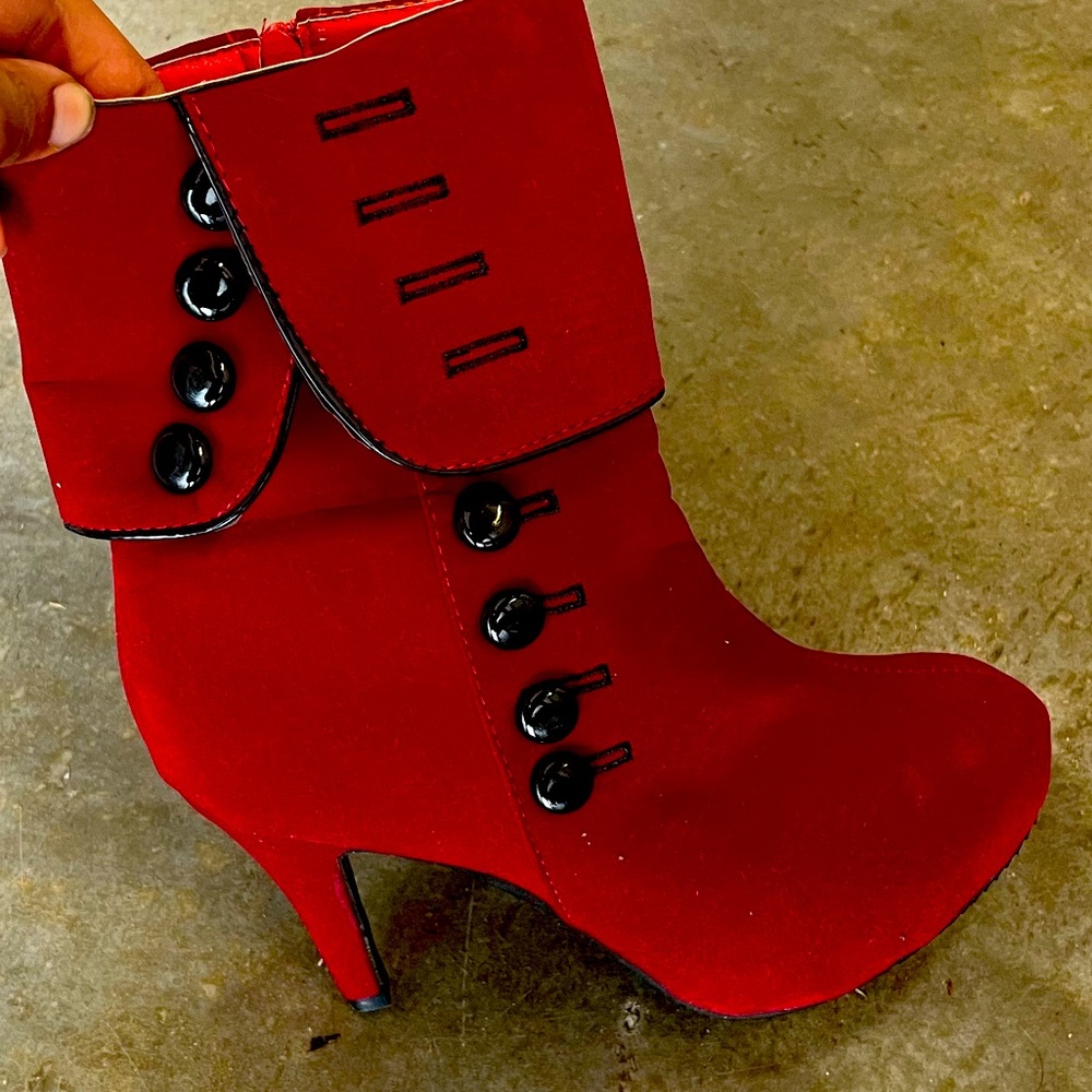 ❤️‍🔥Red boots🏅